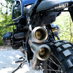 DOUBLE HIGH PIPE NINE T SCRAMBLER WITH VISIBLE WELDING (silencer in titanium with end cap grill) - MAKINA MOTO